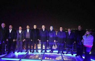 Diyarbakır’da Dicle Nehri kıyısında ‘Cam Teras’...