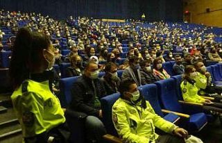 Diyarbakır’da öğretmenlere trafik eğitim semineri...