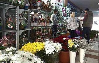 Diyarbakır’daki çiçekçilerde ‘Öğretmenler...