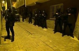 Diyarbakır’daki terör operasyonunda gözaltı...