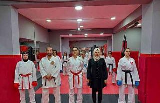 Diyarbakırlı kızlar karatede fark oluşturuyor