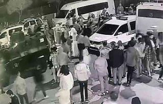 Düğün salonu önünde kavga