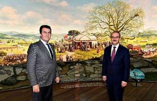 Dündar, Kocaeli Valisi Seddar Yavuz’u ağırladı