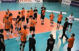 Eczacıbaşı Dynavit, derbiye hazırlanıyor