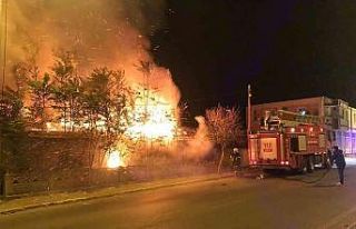 Edirne’de metruk binada yangın