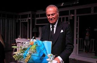 Ediz Hun turne için Kocaeli’de