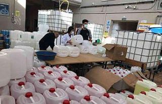 Elazığ’da fabrika gibi okul: Öğretmen ve öğrenciler...