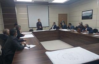 Elazığ’da muhtarlara yönelik bilgilendirme toplantısı...