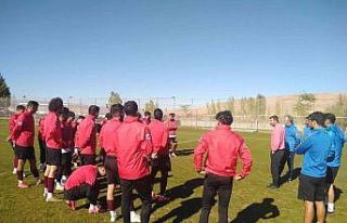 Elazığspor’da 3 futbolcu sarı kart sınırında