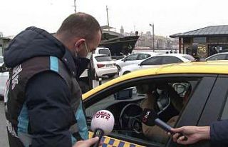 Eminönü’nde taksiler tek tek denetlendi