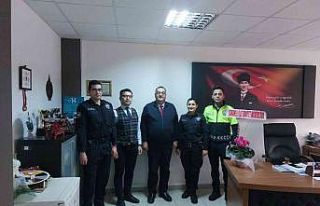 Emniyetten Öğretmenler Günü ziyareti
