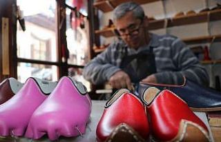 Engeline rağmen tutunduğu mesleğini 41 yıldır...