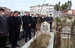 Erciş depreminde ölen 76 öğretmen, mezarları...