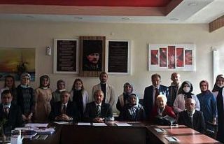 ERVAK, öğretmenlere kitap hediye etti