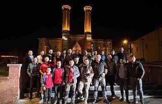 Erzurum’a 2 kupayla döndüler