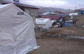 Erzurum’da depremzedelerin yaraları sarılıyor