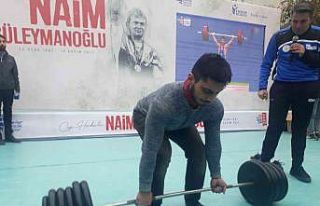 Esenler’de "cep herkülü"nü anmak için...