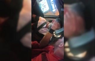 Esenyurt’ta taksici-müşteri kavgası kamerada