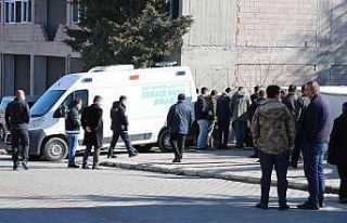 Eşini 27 yerinden bıçaklayarak öldüren şahıstan...