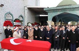 Eski İçişleri Bakanı Güneş son yolculuğuna...