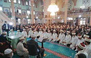 Eskişehir’de 17 kurra hafız için icazet merasimi...