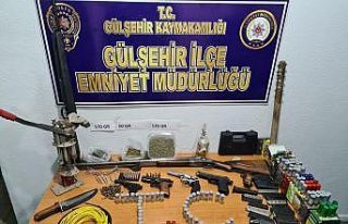 Ev değil cephanelik