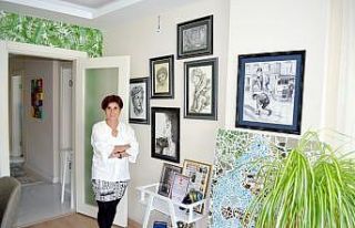 Evini sanat galerisine çevirdi