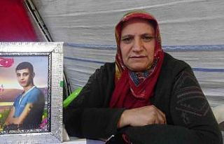 Evlat nöbetindeki aileler 810 gündür çocukları...