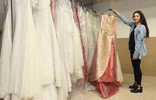 Evlenecek ihtiyaç sahiplerine tuvalet ve gelinlik...