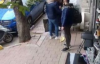 Fatih’te kıyafet hırsızları kamerada