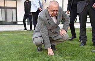 Fikri Bayrıl Spor Tesisleri’nde yenileme çalışmalarında...