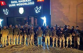 Fırat Kalkanı bölgesinde görevli özel harekat...