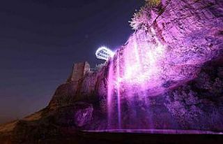 Fiskaya şelalesi ışıklandırıldı