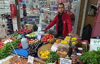 Fotoğrafçılığı bıraktı, "organik pazarcı"...