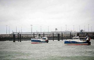 Fransız balıkçılardan Manş Tüneli ve 3 limanda...