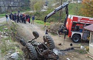 Freni tutmayan traktör şarampole devrildi: 1 yaralı