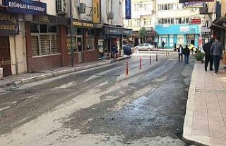 Garsonlarla tartıştı, silahlanıp mekana geri geldi,...