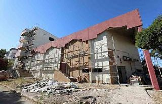 Gaziemir AKM yenileniyor