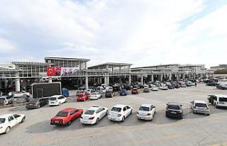 Gebze’ye oto pazarı açıldı