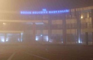 Gece çöken sis nedeniyle göz gözü görmedi