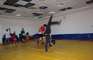 Genç güreşçiler Türkiye Şampiyonası’na hazırlanıyor