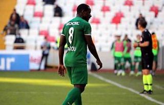 Giresunspor’da Hamidou Traore kırmızı kart gördü