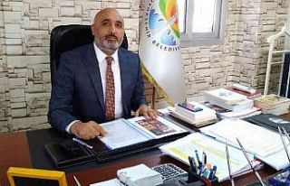 Göğebakan: "Adanalıyı tiyatroya doyurduk"