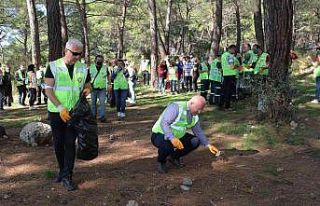 Gökova Körfezinde kıyı temizliği
