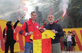 Göztepe taraftarı kan verdi, formayı kaptı