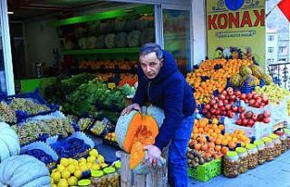 Gümüşhane’de devasa bal kabakları yoğun ilgi...