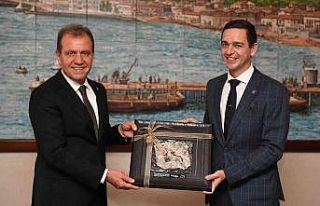 Güney Moravya Valisi Grolich’den Başkan Seçer’e...
