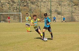 Hacılar Erciyesspor ile OSB Atletikspor berabere...