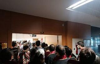 Haciz işlemi için evine gelen avukatı öldüren...