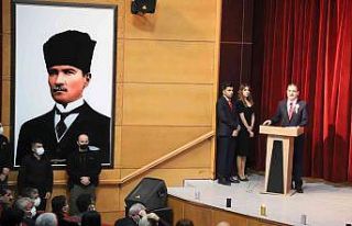 Hakkari’de 24 Kasım Öğretmenler Günü kutlandı